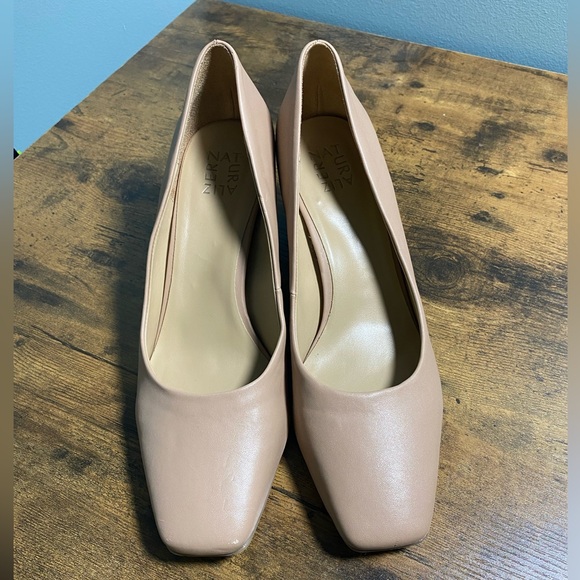 Naturalizer heel - Picture 6 of 9